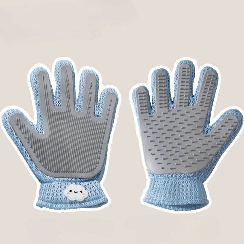 Stroking cats gloves can remove floating hair