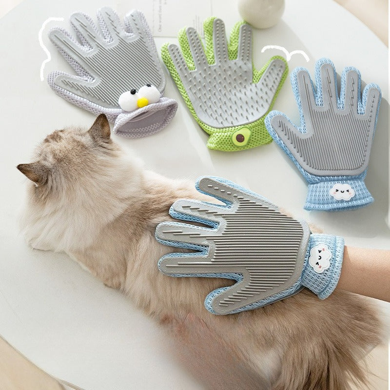 Stroking cats gloves can remove floating hair
